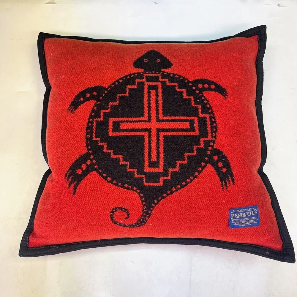 Pendleton Wool Reversible Turtle Geometric Throw Pillow Red Black 20x20 Feather